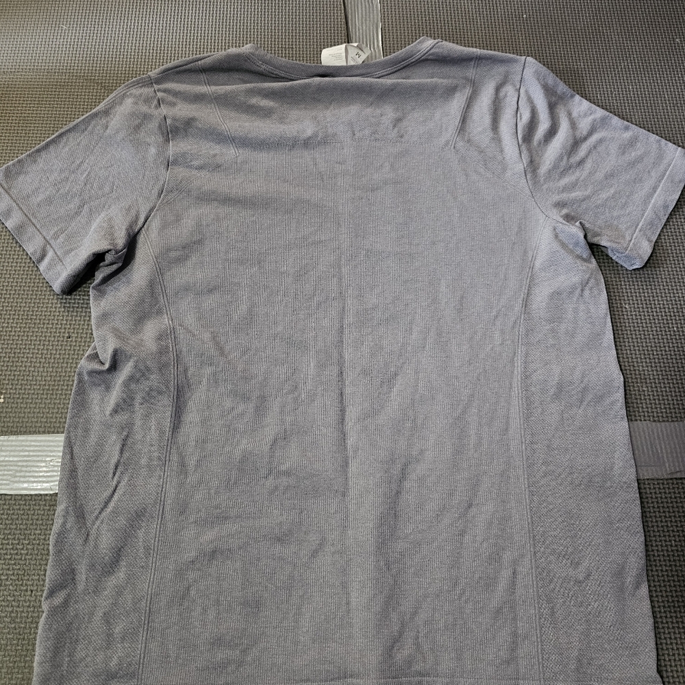 Fabletics Ribbed Tshirt - Picture 3 of 3